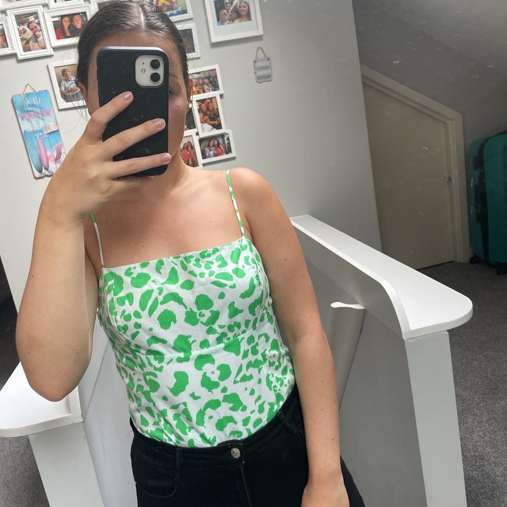 #Cybermondaysale ZARA WHITE GREEN PRINTED POPLIN BODYSUIT